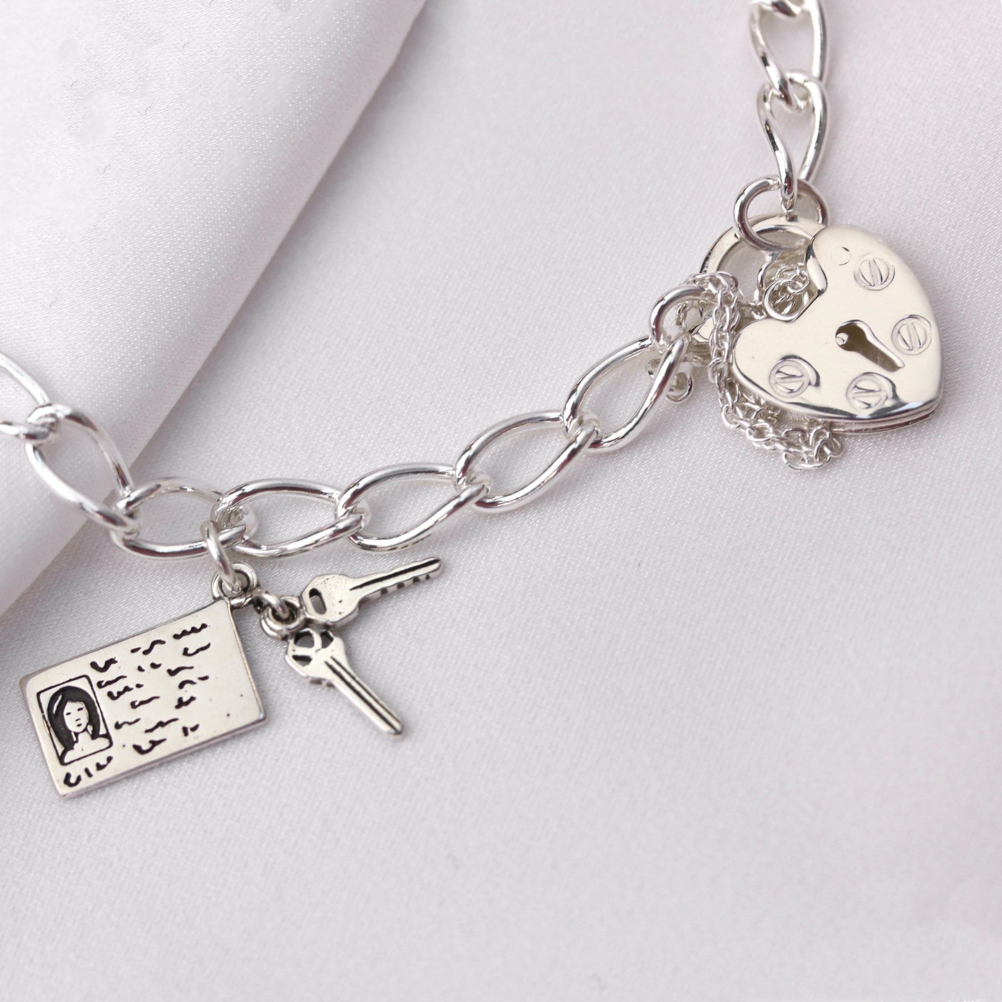 Sterling Silver Heart Clasp Charm Bracelet