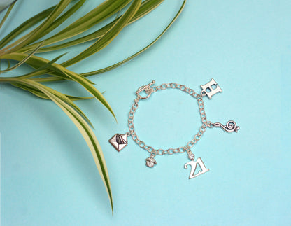 Sterling Silver Circle Toggle Charm Bracelet